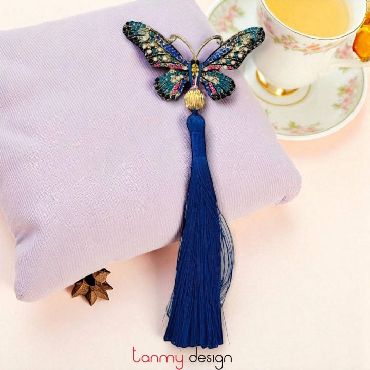 Cài áo hình bướm đá xanh, tua rua xanh dương